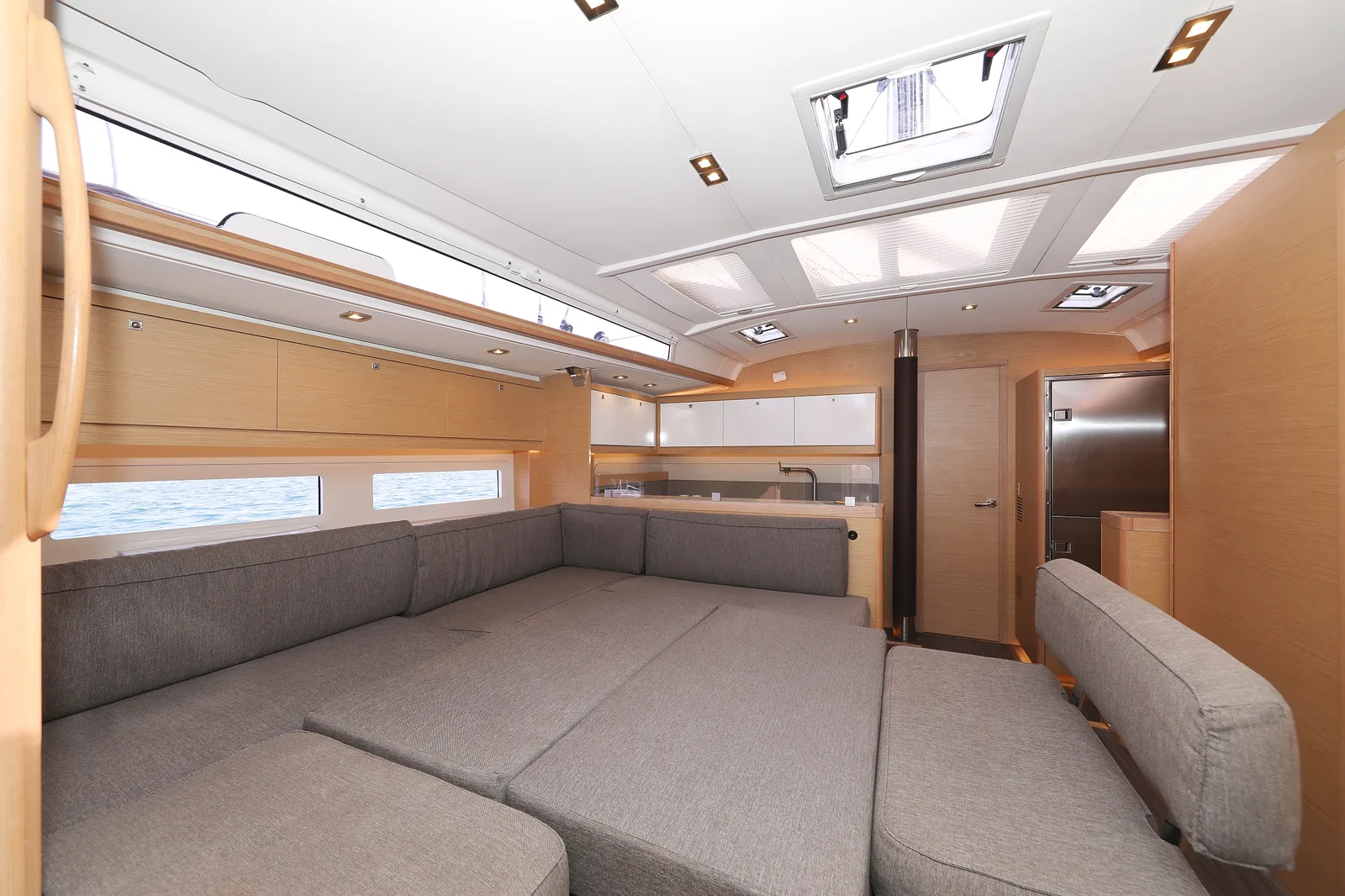 Dufour 470 "Dance"